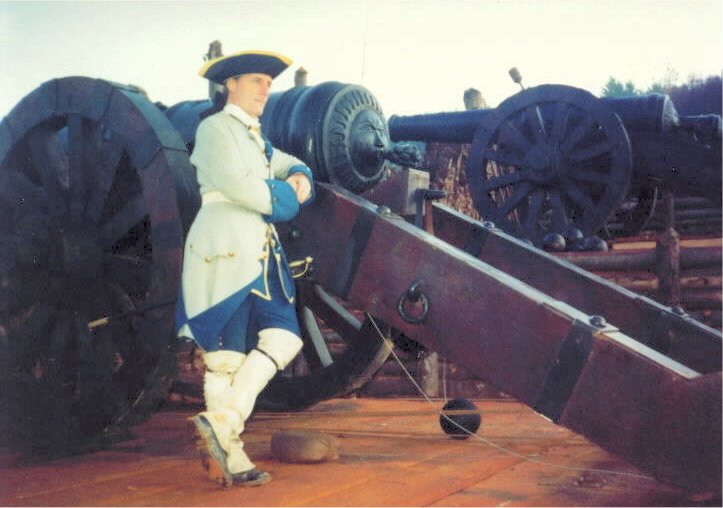 Note Sunburst "face" on breech of gun