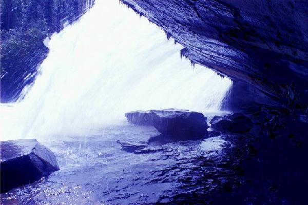 Bridal Veil Falls - Entering The Cave